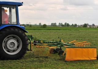 Причіпні валкоутворювачі (барабанні граблі) Pronar ZKP 420
