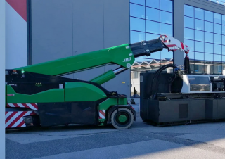 Промислові пересувні крани JMG MC 300S HY 