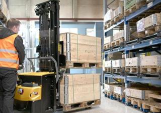 Палетні штабелери Рації Caterpillar NSP10N3