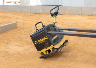 Віброплита Реверсивні віброплити Bomag BPR 45/45