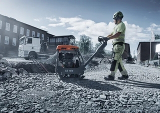 Віброплита Реверсивні віброплити Husqvarna LG 164