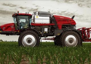 Самохідні польові обприскувачі Case IH Patriot 4450
