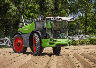 Самохідні польові обприскувачі Fendt Rogator 645 