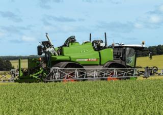 Самохідні польові обприскувачі Fendt Rogator 665 