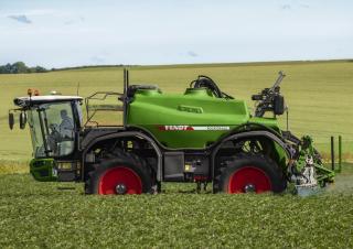 Самохідні польові обприскувачі Fendt Rogator 665 