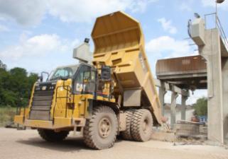 Самоскиди із жорсткою рамою Caterpillar 772G