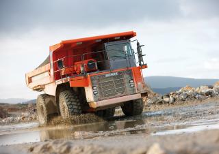 Самоскиди із жорсткою рамою Hitachi EH 1100-3