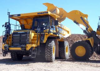 Самоскиди із жорсткою рамою Komatsu HD605-8E0