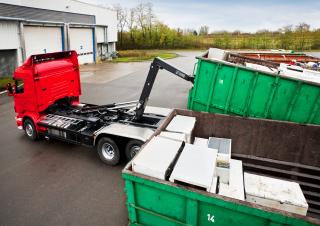 самоскиди зі знімною платформою Multilift XR 18 S 53