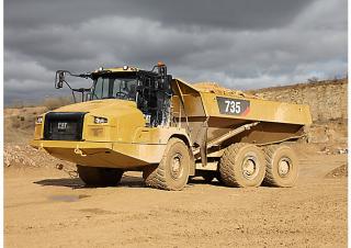 Шарнірні самоскиди Caterpillar 735