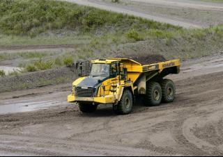 Шарнірні самоскиди Komatsu HM400-5E0