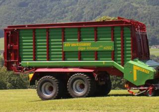 Спрощені причепи для силосу Strautmann Giga-Vitesse CFS 4002