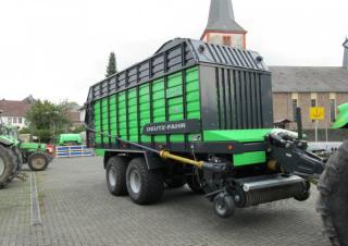 Спрощені причепи для силосу DEUTZ-FAHR RotoMaster 4516 D