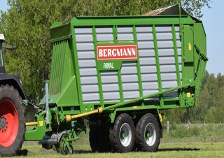 Спрощені причепи для силосу L. Bergmann Royal 280 K
