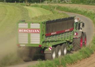 Спрощені причепи для силосу L. Bergmann Shuttle 490 S
