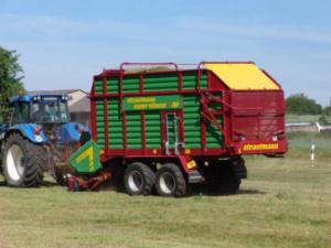 Спрощені причепи для силосу Strautmann Super Vitesse CFS 3101
