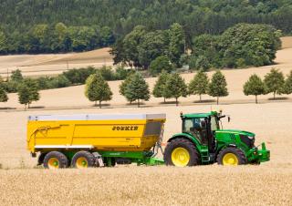 Спрощені причепи для силосу Joskin TRANS-SPACE 7000/19BC125