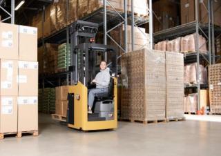 Палетні штабелери Штабелери Sit Down Rider Caterpillar NSS16N2