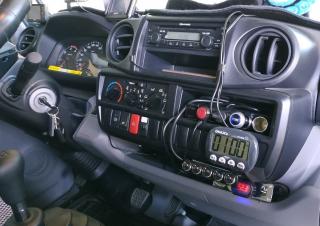 Вантажівки стійке шасі Hino 300 DUTRO PRO 4x2