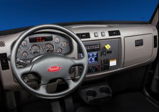 Вантажівки стійке шасі Peterbilt 348 PACCAR PX-7