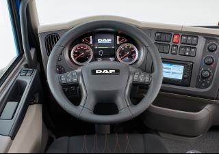 Вантажівки стійке шасі DAF LF 180 FA 12t