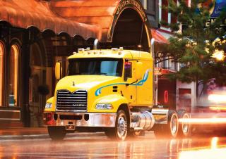Вантажівки Тягачі Mack PINNACLE CA68 Conventional CXU603 MP7 6x4
