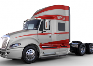 Вантажівки Тягачі International Prostar ES 122 56