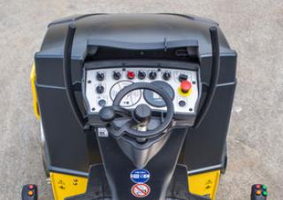 Катки Тандемні вібраційні дорожні катки Bomag BW 138 AD-5