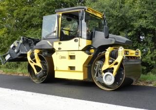 Катки Тандемні вібраційні дорожні катки Bomag BW 174 AP 4f