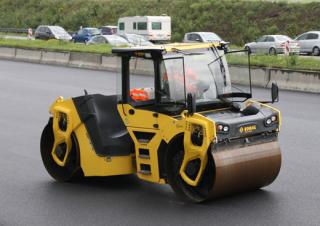 Катки Тандемні вібраційні дорожні катки Bomag BW 206 AD-50