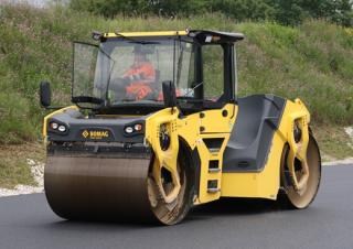 Катки Тандемні вібраційні дорожні катки Bomag BW 206 AD-50