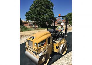 Катки Тандемні вібраційні дорожні катки Caterpillar CB2.5