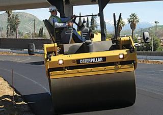 Катки Тандемні вібраційні дорожні катки Caterpillar CB54XW