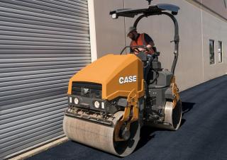 Катки Тандемні вібраційні дорожні катки Case DV26E