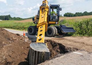 Телескопічні екскаватори Gradall XL 4300 V