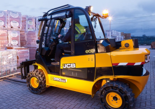 Телескопічні навантажувачі JCB TLT35D