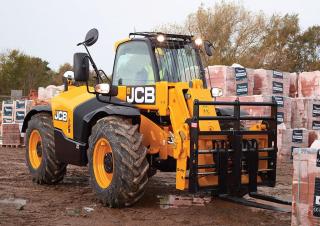 Телескопічні навантажувачі JCB 506-23TC