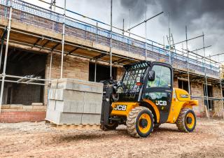 Телескопічні навантажувачі JCB 520-40