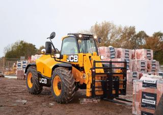 Телескопічні навантажувачі JCB 531-70