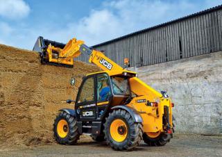 Дворовий навантажувач JCB 542-70 AGRI