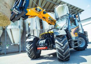 Телескопічні навантажувачі Dieci Agri Star 40.7 EVO2