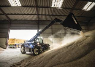 Телескопічні навантажувачі New Holland LM 7.42 Elite
