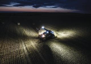Телескопічні навантажувачі New Holland LM 7.42 Elite