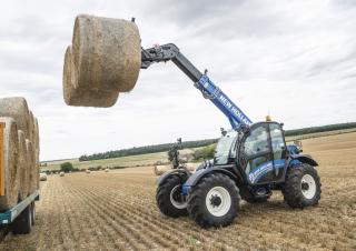 Телескопічні навантажувачі New Holland LM 7.42 Elite