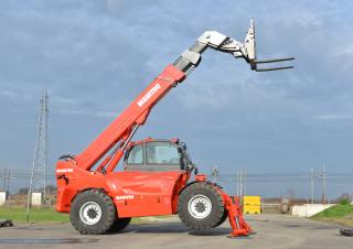 Телескопічні навантажувачі Manitou MHT 1490
