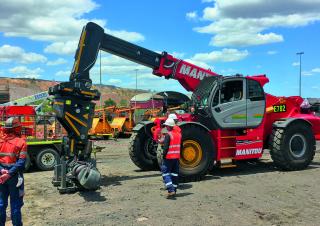 Телескопічні навантажувачі Manitou MHT-X 11250 Mining