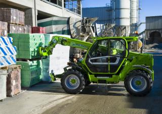 Телескопічні навантажувачі Merlo P 35.11 TT