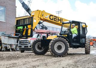 Телескопічні навантажувачі Gehl RS10-55