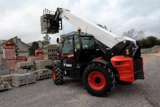 Телескопічні навантажувачі Bobcat T40140 IIIB