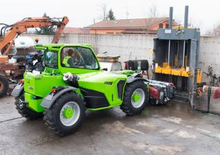 Телескопічні навантажувачі Merlo TF 45.11 T-170